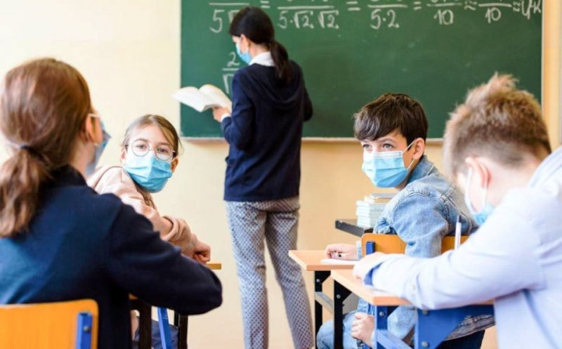 Care sunt unităţile de învăţământ cu 100% grad de vaccinare din judeţul Cluj