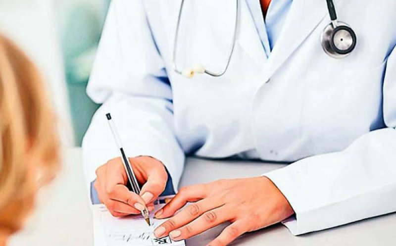 Expert OMS: Trebuie întărit rolul medicilor de familie în testarea şi vaccinarea anti-COVID-19