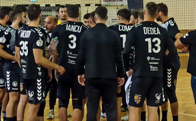 Handbaliștii de la “U” Cluj țintesc revanșa împotriva celor de la CSM Bacău