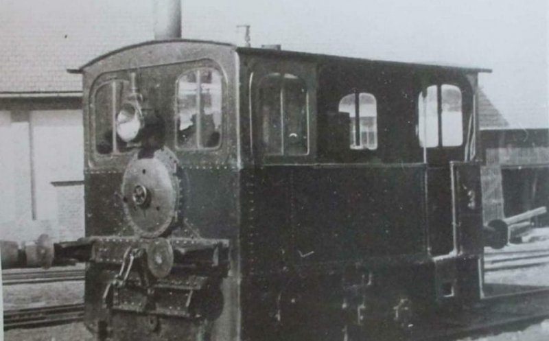 Locomotiva trenului care circula prin centrul Clujului. A transportat și statuia lui Matei Corvin