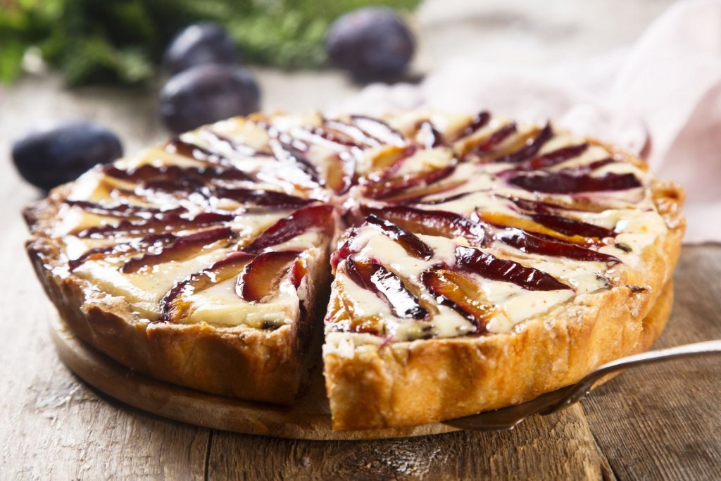 Desert de toamnă. Cum faci cea mai bună tartă cu prune