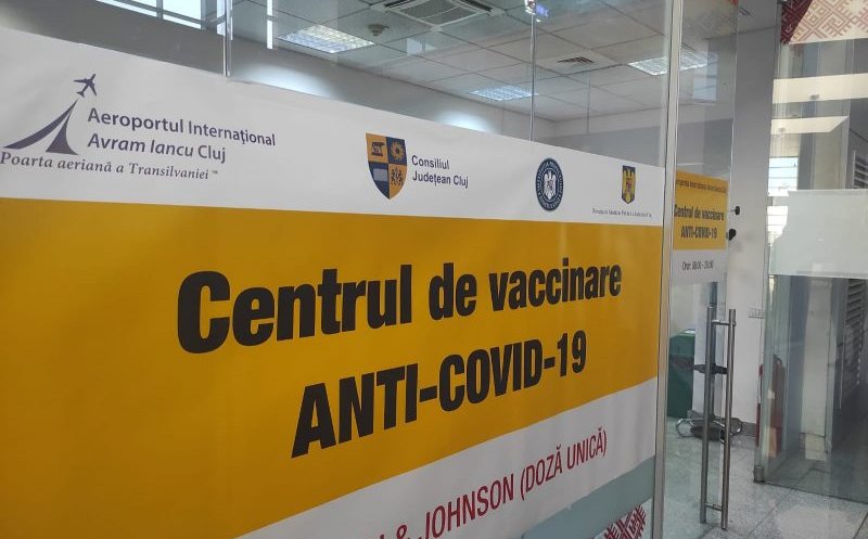 Minivacanţa de 1 Decembrie închide centrul de vaccinare din aeroport