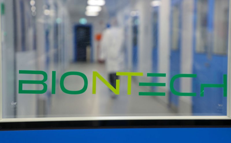 BioNTech a început să lucreze la un vaccin care țintește Omicron