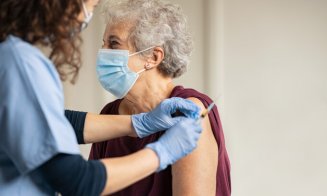 Grecia introduce vaccinarea OBLIGATORIE de la 60 de ani în sus