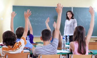 Consiliul Naţional al Elevilor cere autorităţilor să trateze situaţia educaţiei cu maximă responsabilitate