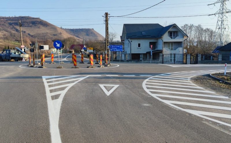 Marcaje rutiere pe alte trei drumuri județene din Cluj. Câți kilometri au fost trasați în 2021