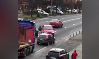 Bătaie în trafic între șoferi la Cluj-Napoca, "în spiritul Crăciunului"