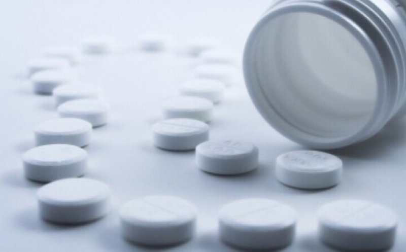 Ibuprofen vs. Paracetamol: Cu ce tratăm infecția cu tulpina Omicron