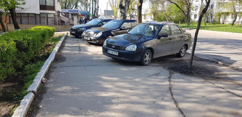 Clujenii își pot plăti online, pe site-ul primăriei, abonamentele de parcare pentru 2022. Cu cât s-au scumpit