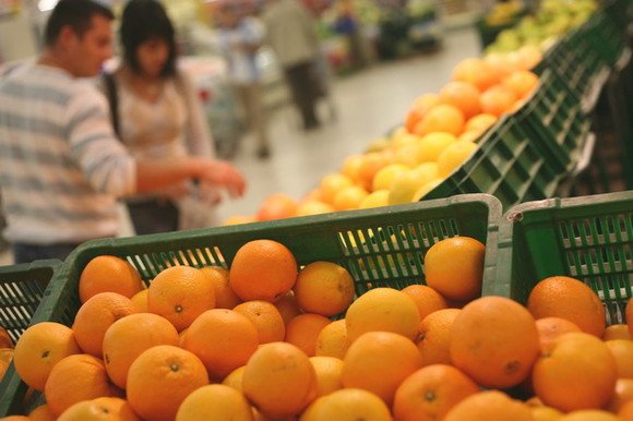 12 tone de portocale cu pesticide, retrase din Carrefour. Sunt din Egipt, dar au etichetă de Grecia