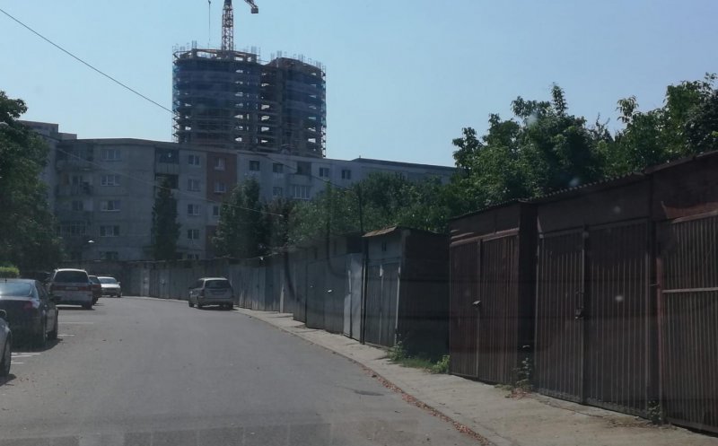 Câte garaje de cartier au fost demolate. Viceprimar: "Am creat 700 de noi locuri de parcare''