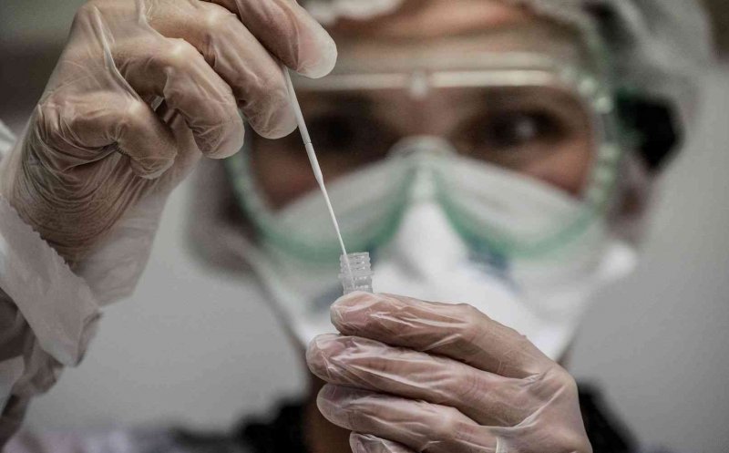 Raportul săptămânal INSP. Câți dintre cei care au făcut COVID erau vaccinați