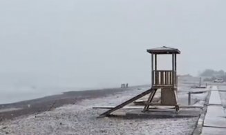 Plajele din Antalya, acoperite cu zăpadă. A nins pentru prima oară după 30 de ani