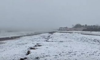Plajele din Antalya, acoperite cu zăpadă. A nins pentru prima oară după 30 de ani