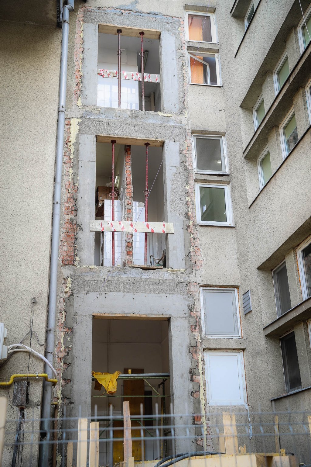 Medici revoltaţi la Ortopedia din Cluj-Napoca. Un contract de modernizare de milioane lasă doar 48 de paturi din cele 116 existente