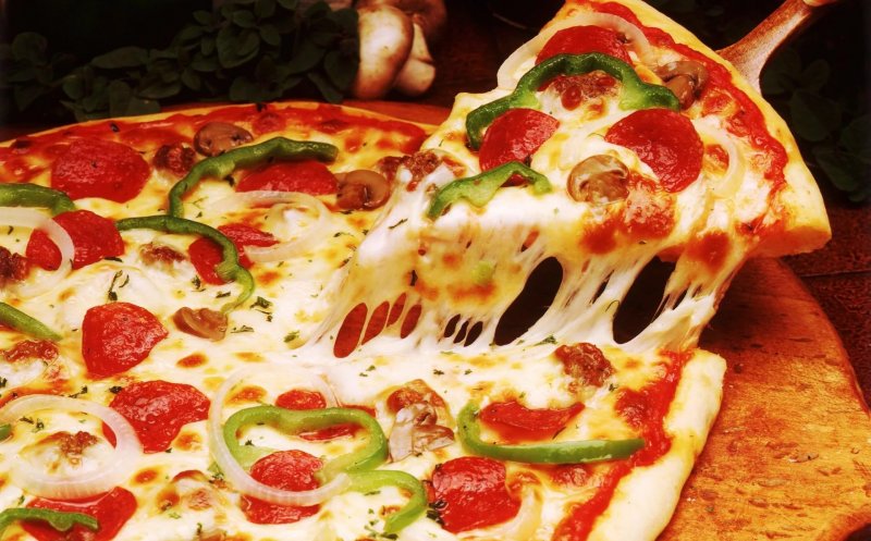 "It's today, my favorite day!": Ziua PIZZA, sărbătorită în 9 februarie