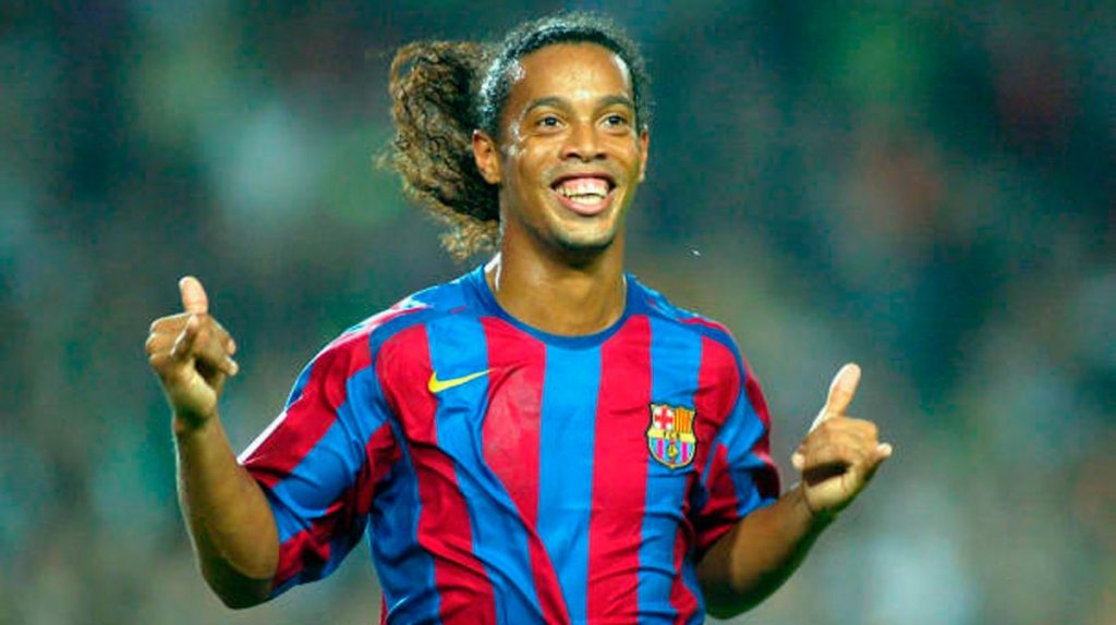 Ronaldinho vine la Cluj-Napoca. Când va ajunge în România fostul Balon de Aur