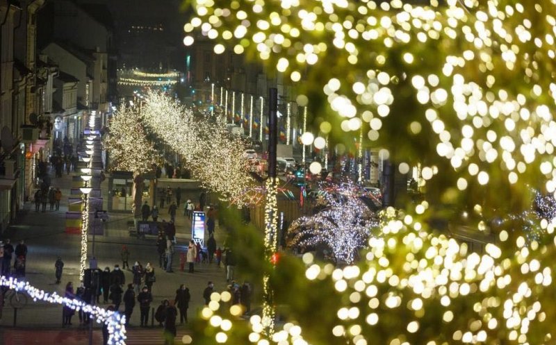 Iluminatul public pe timp de noapte, produs de lux. Primul oraş din România care stinge luminile noaptea