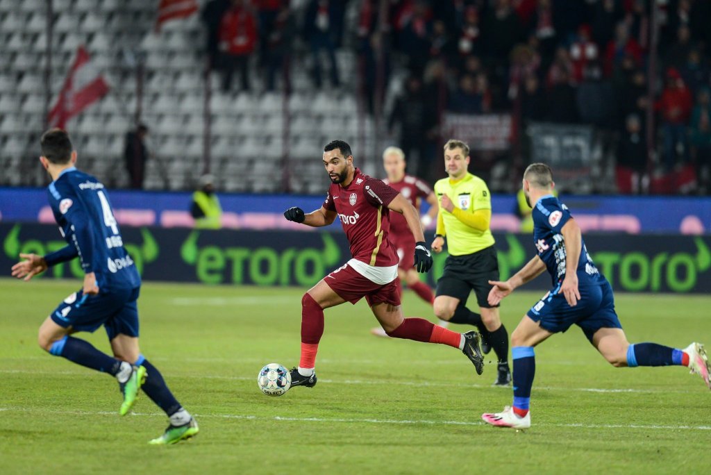 Omrani, asaltat cu oferte. Pe lângă FCSB, francezul e dorit și de două cluburi din Orient