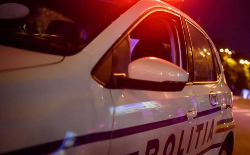 ACCIDENT în Cluj: Un şofer a pierdut controlul volanului într-o curbă şi s-a răsturnat în afara şoselei