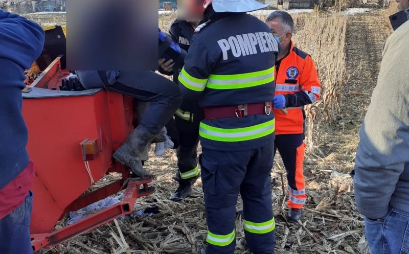 ACCIDENT de muncă în Cluj: Un bărbat și-a prins brațul într-un utilaj agricol. A intervenit descarcerarea