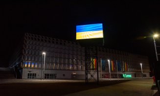 Val de comentarii negative la postarea CE în care își arată solidaritatea faţă de Ucraina cu beculeţe. Şi Clujul a solidarizat tot cu becuri colorate