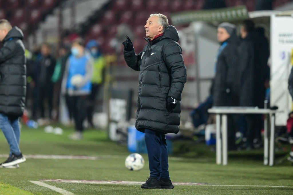 Dan Petrescu a dezvăluit de ce nu practică un joc spectaculos: “Noi avem jucători de tiki-taka?”