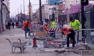 IMAGINI de pe şantierul 21 Decembrie: Mobilier stradal cu mufe USB, cişmea, internet, panouri publicitare şi refugii mai mari pentru călători