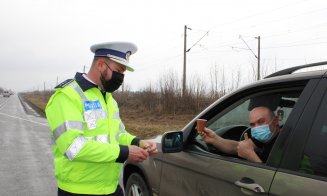 Polițiștii clujeni, acțiune de informare pentru șoferii ucraineni. Le-au oferit și câte o cafea sau ceai