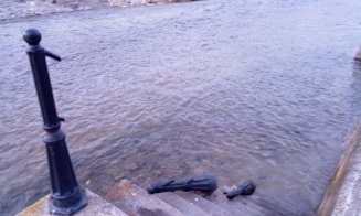 IMAGINI NOI de pe șantierul de modernizare a malurilor Someșului: Se dezmembrează partea metalică a promenadei de pe malul drept