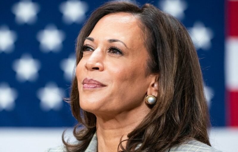 Kamala Harris a ajuns în România/ Vicepreşedintele SUA, întâlnire cu Klaus Iohannis la Cotroceni