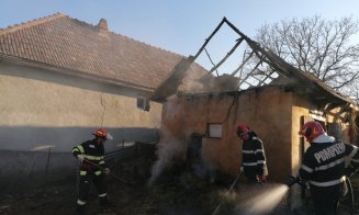 Încă un incendiu în Cluj. Un tânăr a suferit arsuri