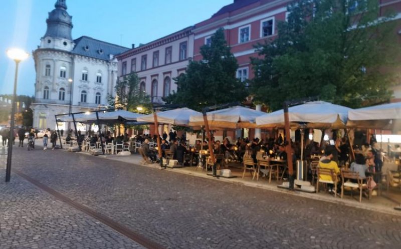 Petrecerea timpului liber în Cluj, deficitară. „Măcar șase luni pe an nu ai de ales decât între mall, baruri și terase, forme banale de consum„