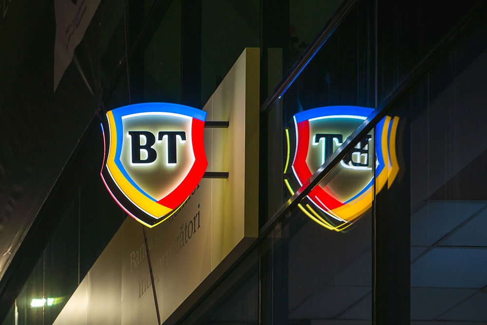 Achiziția companiei de leasing a grupului Țiriac de către BT, în vizorul Consiliului Concurenței