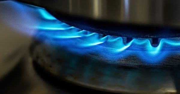 Prefectura cheamă la discuții firma care vrea să lase fără gaz mii de familii din Cluj