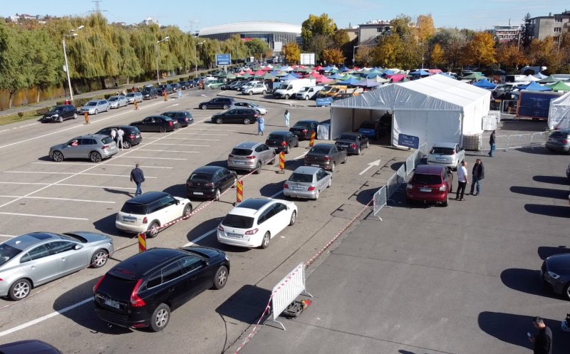 STOP vaccinare la drive-thru! Pleacă și mașinile, iar platoul Sălii Sporturilor devine centru cultural