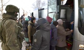 Ucraina: Peste 400.000 de civili au fost deportați în Rusia. Oficialii ruşi spun că ucrainenii au mers de bunăvoie