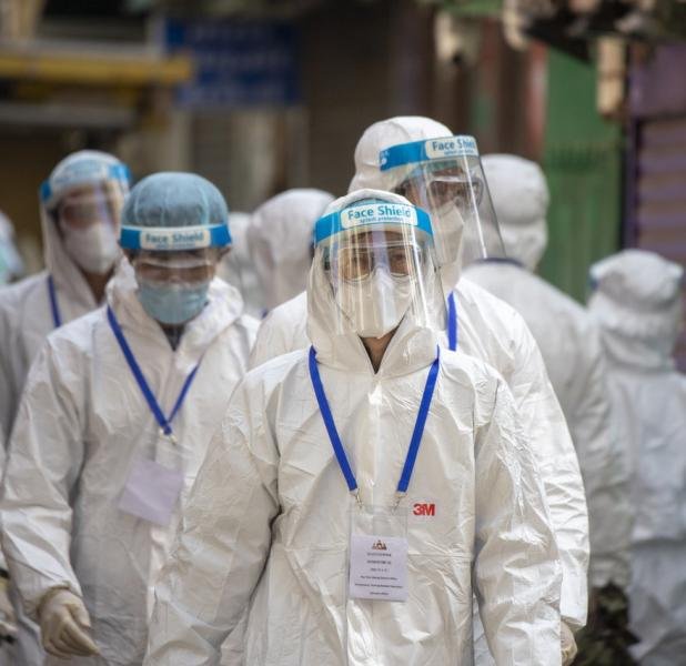 Coronavirusul revine în forță în China. A fost raportat un nou record de infectări