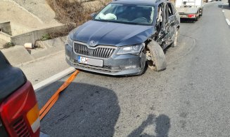 Accident pe Valcele - Apahida. Două mașini făcute praf