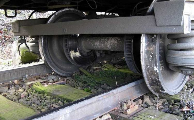 Tren de călători deraiat la Cluj. Circulația feroviară, blocată două ore