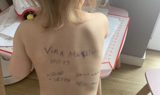 Mama din Ucraina care a scris pe trupul fetiței ei date de contact a reușit să fugă din țară prin România