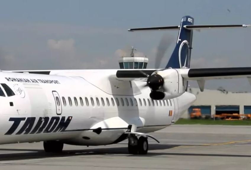 Avion Tarom, oprit la Cluj, chiar înainte de decolare. Tudor Chirilă: S-a oprit pe pistă din cauza unei defecțiuni