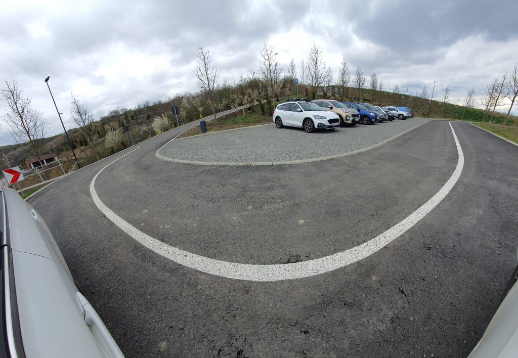 Minusuri la Parcul Tineretului – Pădurea Clujenilor: locurile de parcare sau lipsa umbrei: ''Nu vezi mare lucru, dar ai unde să te plimbi''