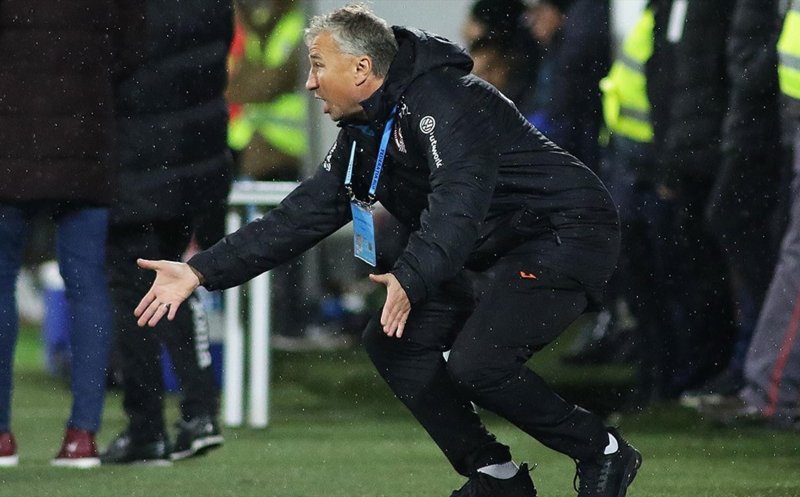 Scandal în vestiarul lui CFR Cluj. Dan Petrescu îşi acuză echipa: „Voi jucați împotriva mea ca și cum ați vrea să mă dați afară!”