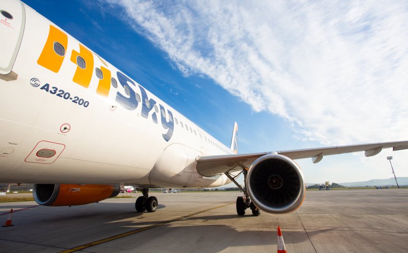 Un turist cere despăgubiri, după ce a fost ținut opt ore și jumătate pe Aeroportul Cluj
