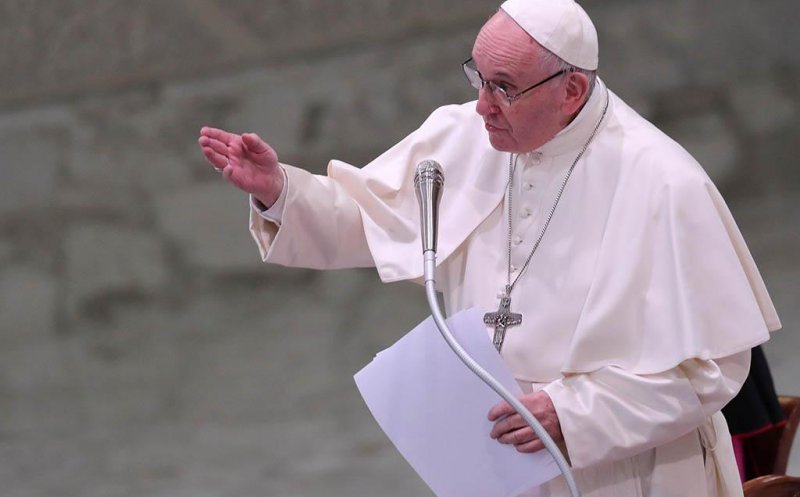 Papa Francisc l-a chemat pe patriarhul Kirill să-şi unească eforturile pentru pace în Ucraina
