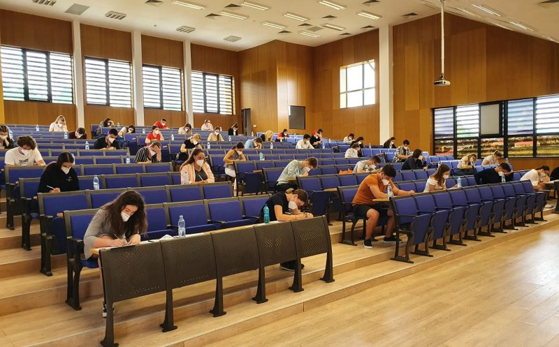 Aproape 1.500 de candidați la examenul de simulare a admiterii la UMF Cluj. Care au fost cele mai căutate specializări