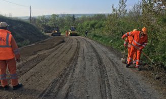 Au început reparațiile pe două drumuri județene cu probleme din Cluj