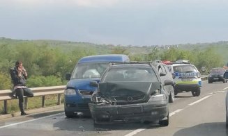 Accident pe Muncii. Trei mașini implicate