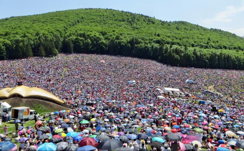 Mii de pelerini sunt așteptați la Șumuleu Ciuc pentru procesiunea de Rusaliile catolice
